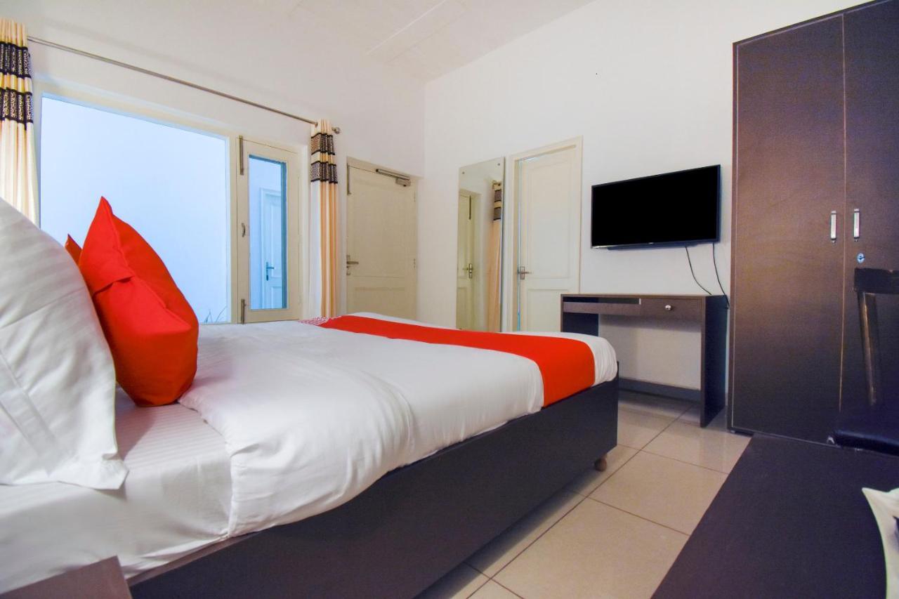 מלון לודהיאנה Oyo 75460 Sky High Residency מראה חיצוני תמונה