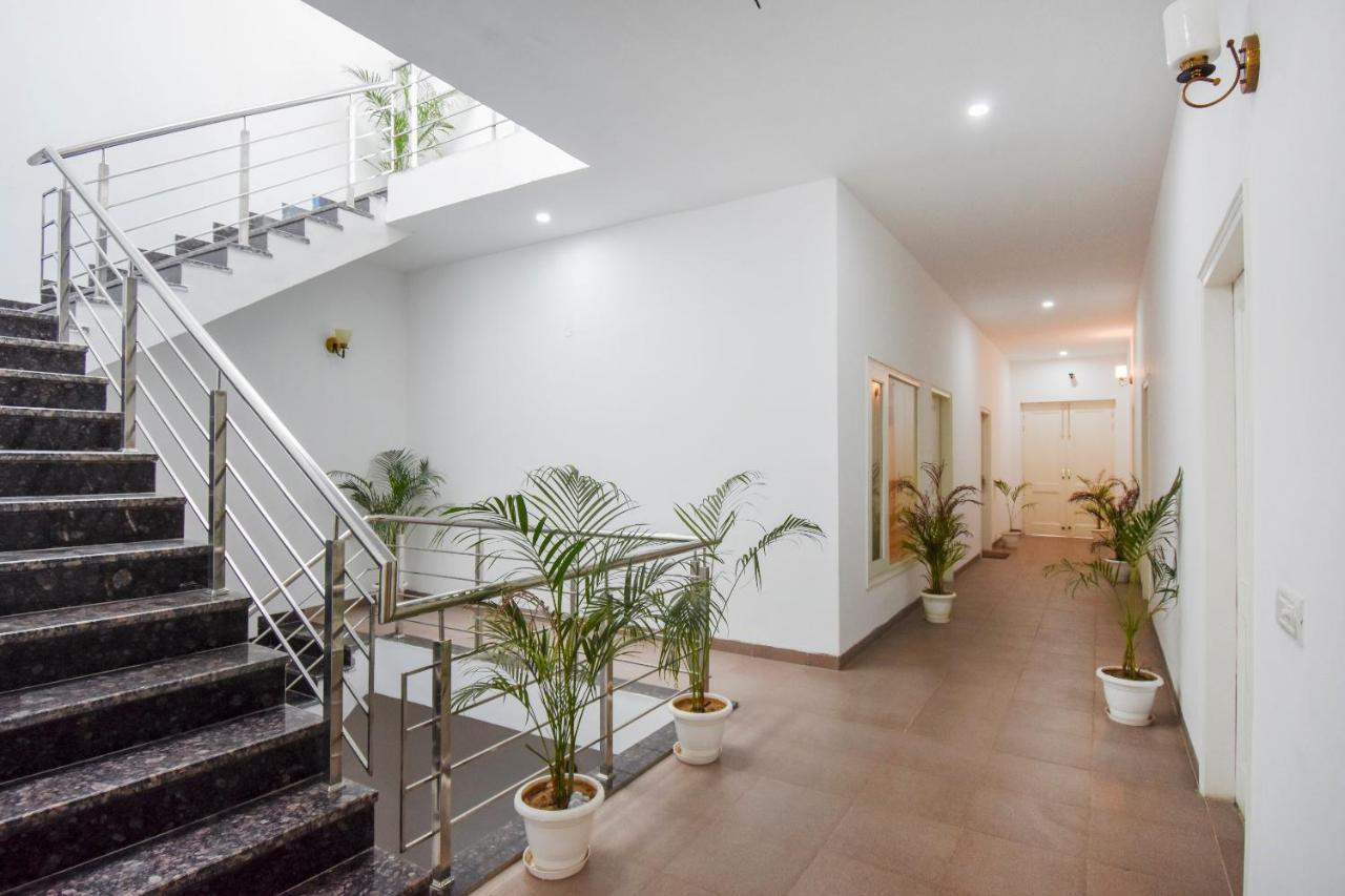 מלון לודהיאנה Oyo 75460 Sky High Residency מראה חיצוני תמונה