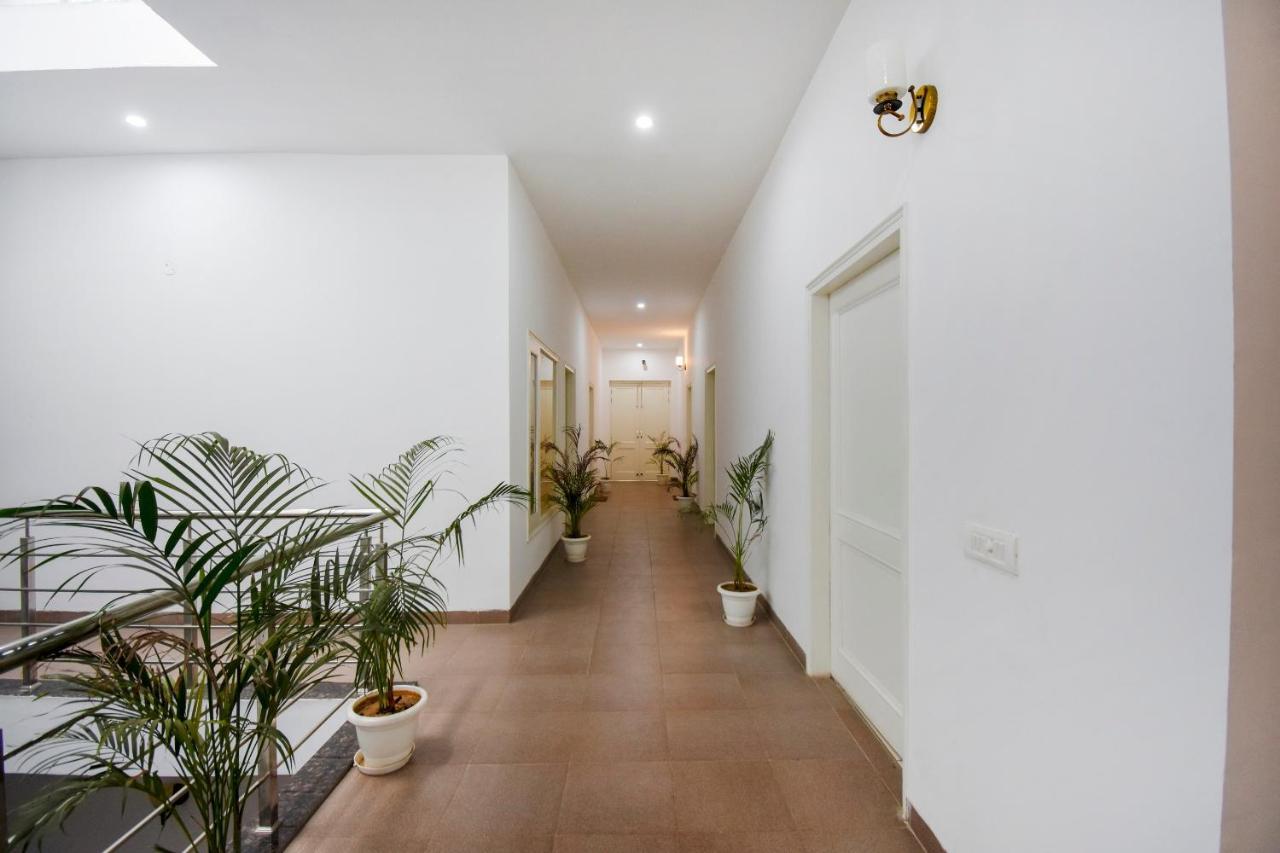 מלון לודהיאנה Oyo 75460 Sky High Residency מראה חיצוני תמונה