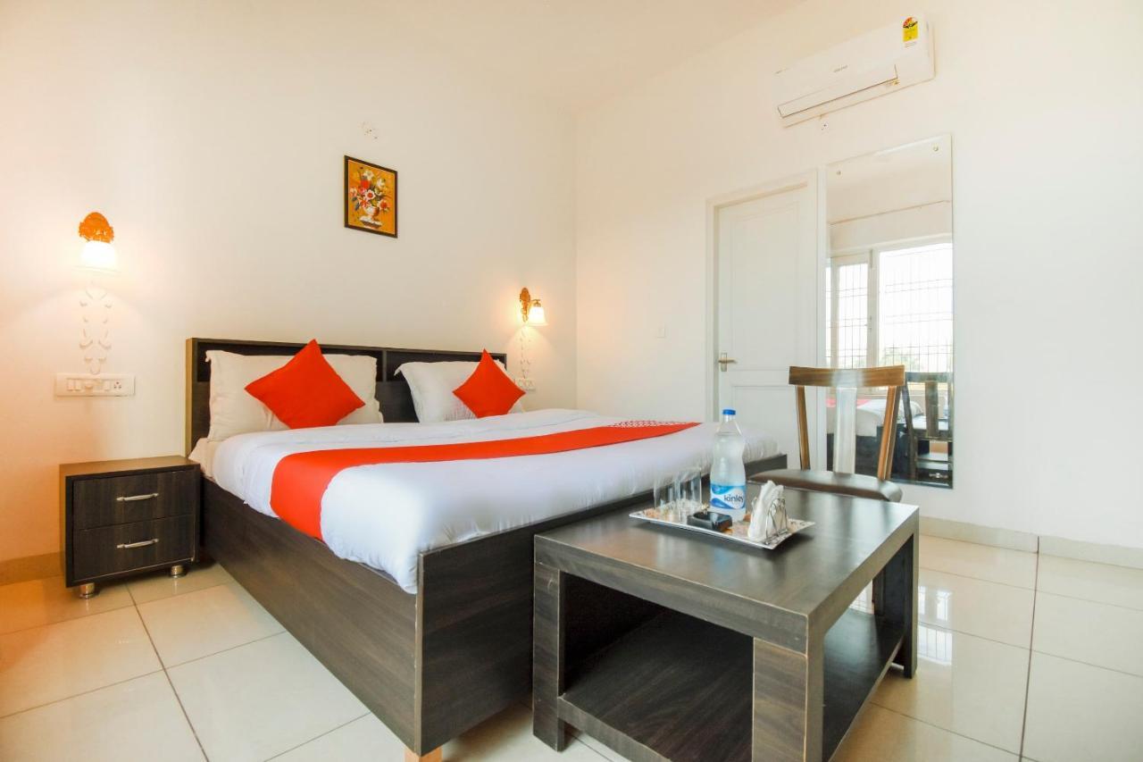 מלון לודהיאנה Oyo 75460 Sky High Residency מראה חיצוני תמונה